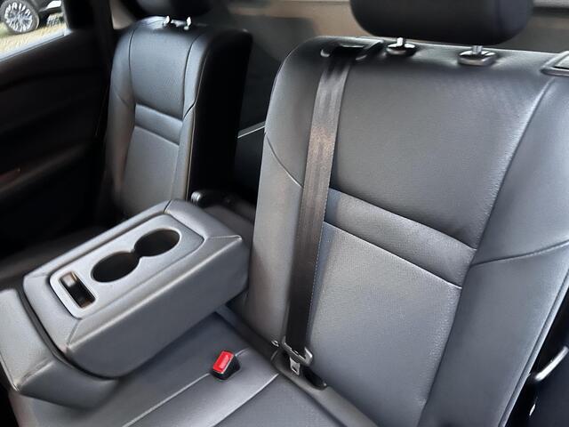 Nissan X-TRAIL 1.5 e-Power Tekna Automaat / Fabrieksgarantie tot 03-2028 < 100.000km / Leder / Panorama schuifdak / Elektrische stoelen en klep / Stuur-, stoel- & achterbankverwarming / Navi / HUD / Camera 360° / LM 19" wielen + All Season banden /