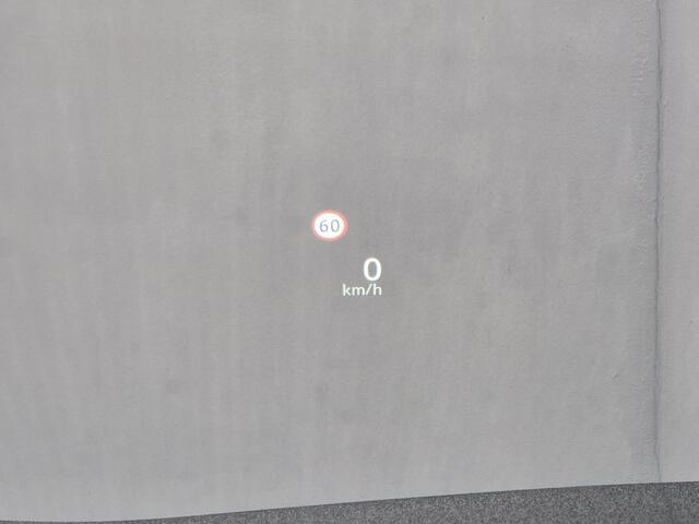 Nissan X-TRAIL 1.5 e-4orce Tekna 4WD Automaat / Fabrieksgarantie tot 10-2027<100.000 / Dealer onderhouden / All Season banden / Trekgewicht 1800 kg / Head Up Display / Elektrische achterklep / Adaptief cruise control / Rondomzicht camera /