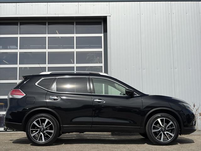 Nissan X-TRAIL 1.6 dCi Connect Edition 131pk | 7-Persoons | Panorama dak | Bluetooth | Cruise Control | Dab | Lichtmetalen velgen 19" | Navigatiesysteem full map | Parkeersensor voor en achter | Zeer nette auto!