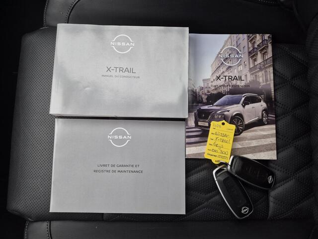 Nissan X-TRAIL 1.5 e-4orce Tekna Plus 4WD 7p. Automaat / Trekgewicht 1650 kg / 7 Persoons / Allseason banden / Panoramadak / HUD / Stuur-, Stoel en Achterbank verwarming / Rondomzicht camera / Elektrische achterklep /
