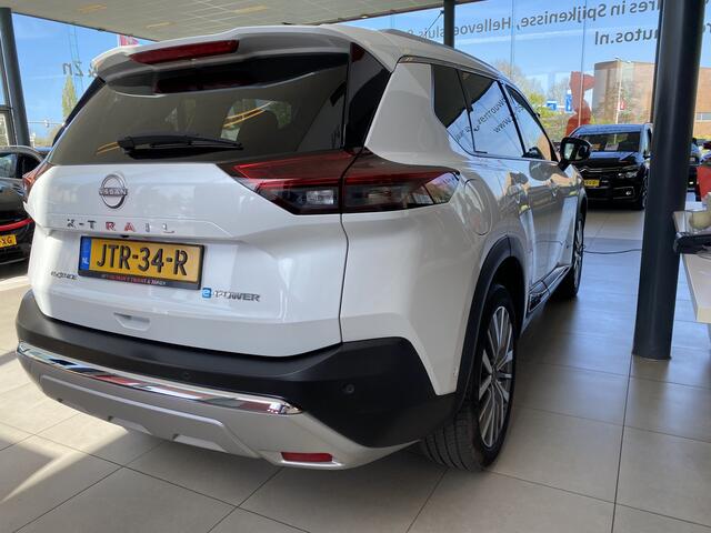 Nissan X-TRAIL 1.5 e-4orce Tekna plus 4WD | 7-persoons ,Automaat,Navigatie,Rondomzichtcamra,Panoramadak,Digitaal Dasbord,Head-Up Display,Keyless,Bose,Telefoonlader,Leder&Stoelen Elektrischverstelbaar met Geheugen,20 Inch Lmv