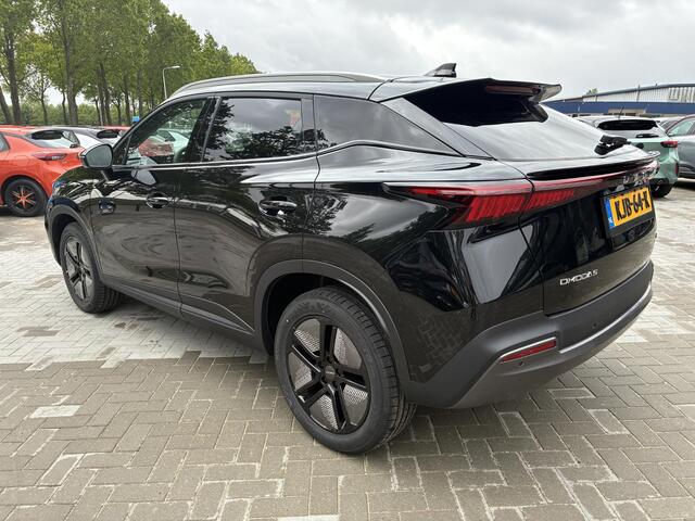 Omoda 5 EV Premium 61 kWh | DEMO | ECC | Schuif/kanteldak | Keyless | Lederen bekleding | Stoel & Stuurverwarming | Navigatie | 7 Jaar fabrieksgarantie