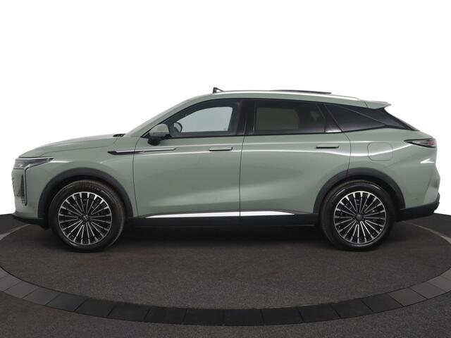 Omoda 9 SHS 1.5T-GDi SHS-P Premium - Panoramadak - 140km actieradius plug in hybride - Parkeerhulp voor en achter - Direct leverbaar