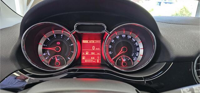 Opel ADAM 1.0 Turbo Jam Favourite