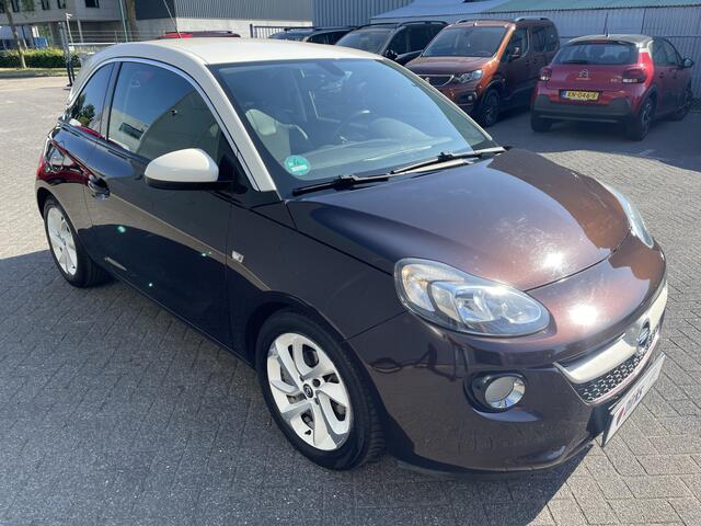 Opel ADAM 1.2 Jam Favourite (Airco - Navigatie via APP - Apple Carplay - Parkeersensoren - Lichtmetalen velgen - Two Tone)
