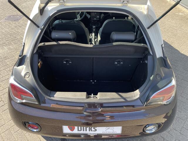 Opel ADAM 1.2 Jam Favourite (Airco - Navigatie via APP - Apple Carplay - Parkeersensoren - Lichtmetalen velgen - Two Tone)