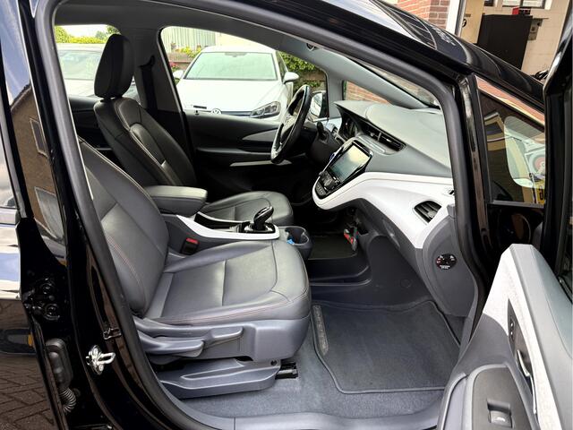 Opel AMPERA Ampera-e Business executive 60 kWh Camera, Bose, Stoel/Stuur Verwarming