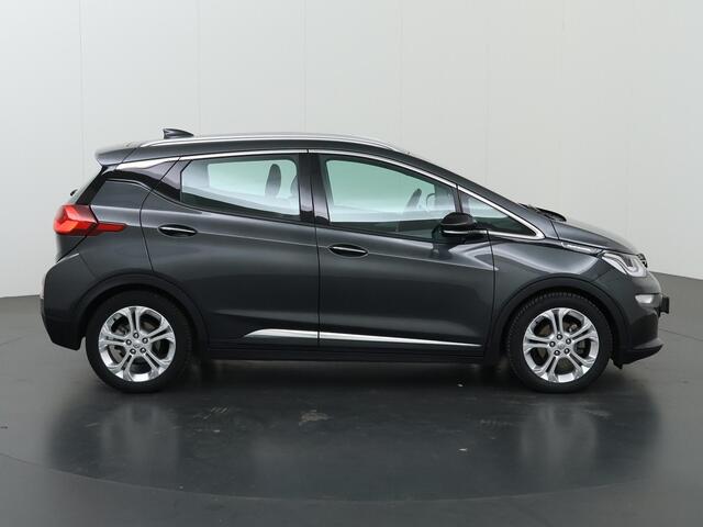 Opel AMPERA Ampera-e Business 60 kWh | Stoel/Stuurwielverwarming | Climate Control | Bi-Xenon | Carplay Navigatie |