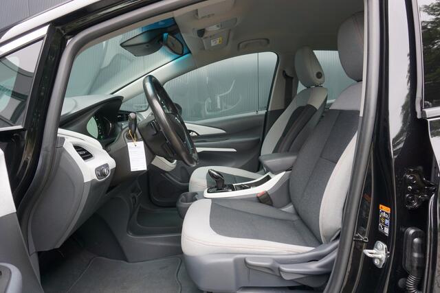 Opel AMPERA Ampera-e Business executive 60 kWh | Origineel NL | PDC | Stuur- en stoelverwarming | ACC | Airco |