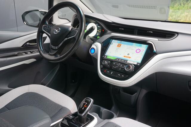 Opel AMPERA Ampera-e Business executive 60 kWh | Origineel NL | PDC | Stuur- en stoelverwarming | ACC | Airco |