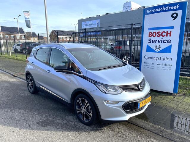 Opel AMPERA Ampera-E Business Executive 60 kWh HV Accu nieuw eind '22! Zeer compleet met o.a. lederen bekleding, Bose soundsystem, stoel- én achterbankverwarming, camera, nieuwe APK, etc.