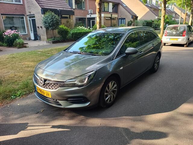 Opel ASTRA Sports Tourer 1.2 Elegance, ORGINEEL NEDERLANDSE AUTO, BOEKJES,NAP EN ONDERHOUDSHISTORIE