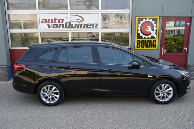 Opel ASTRA Sports Tourer 1.2 Edition O.a: Carplay, Clima, Navi, Cruise, Camera, Rijklaar, Etc. All-in prijs!