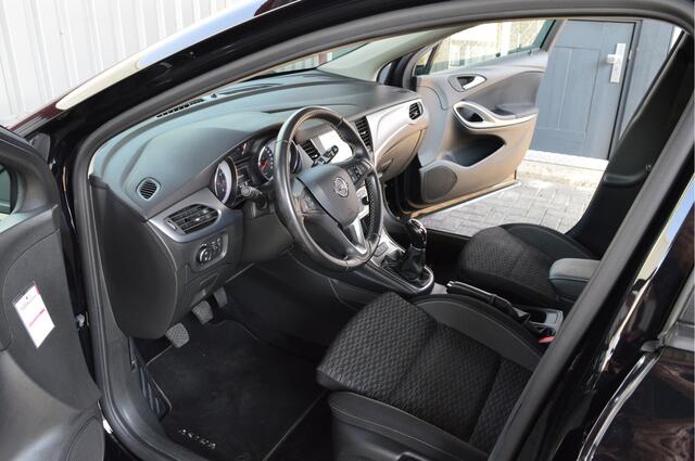 Opel ASTRA Sports Tourer 1.2 Edition O.a: Carplay, Clima, Navi, Cruise, Camera, Rijklaar, Etc. All-in prijs!