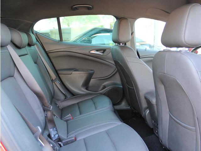 Opel ASTRA 1.2 Launch Elegance | Navi / Leder / Camera