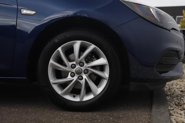 Opel ASTRA Sports Tourer 1.2 Business Elegance 146PK Half Leder Sportstoelen Keyless Navigatie Achteruitrijcamera Clima Cruise 16 inch LMV