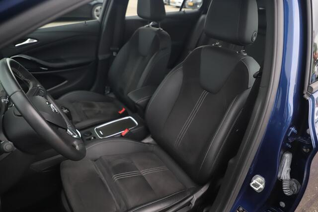 Opel ASTRA Sports Tourer 1.2 Business Elegance 146PK Half Leder Sportstoelen Keyless Navigatie Achteruitrijcamera Clima Cruise 16 inch LMV