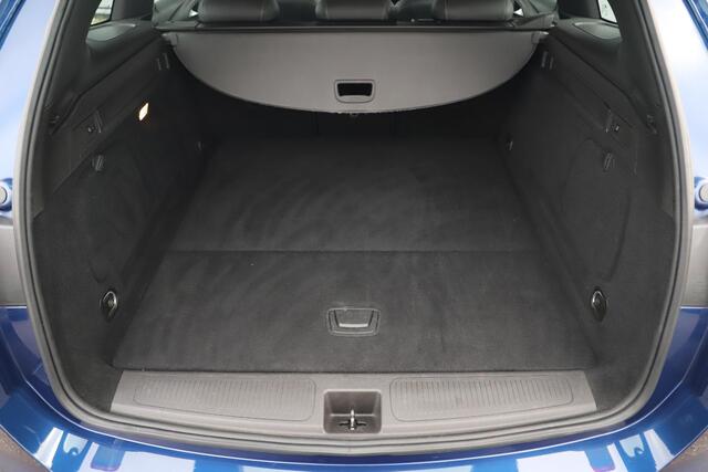 Opel ASTRA Sports Tourer 1.2 Business Elegance 146PK Half Leder Sportstoelen Keyless Navigatie Achteruitrijcamera Clima Cruise 16 inch LMV