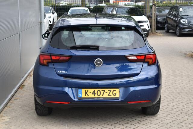 Opel ASTRA 1.2 Edition NAVI / CAMERA / TREKHAAK / Dubb. AGR stoel