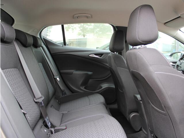 Opel ASTRA 1.0 Online Edition | Navi / Camera / Climate