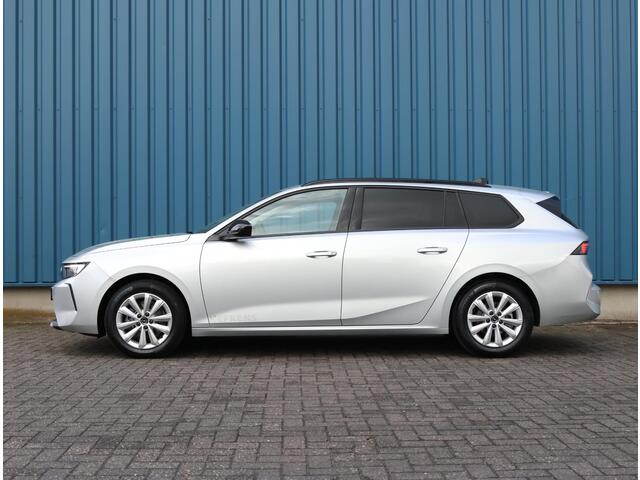 Opel ASTRA Sports Tourer 1.2 110PK Turbo Business Edition | AppleCarPlay/AndroidAuto | Camera | Navigatie | Stoel/Stuur verwarmd | AGR Bestuurdersstoel | Adaptive CruiseControl | Isofix | Privacy Glass |