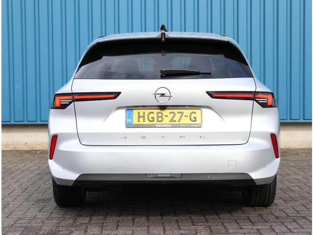 Opel ASTRA Sports Tourer 1.2 110PK Turbo Business Edition | AppleCarPlay/AndroidAuto | Camera | Navigatie | Stoel/Stuur verwarmd | AGR Bestuurdersstoel | Adaptive CruiseControl | Isofix | Privacy Glass |