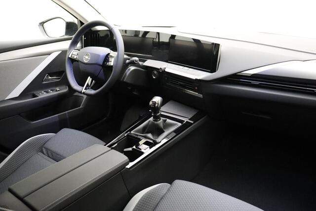 Opel ASTRA Sports Tourer 1.2 Turbo Business Edition | Navigatie | AGR stoel | Stoelverwarming | Getint glas | Dakrails | Adaptieve cruise control