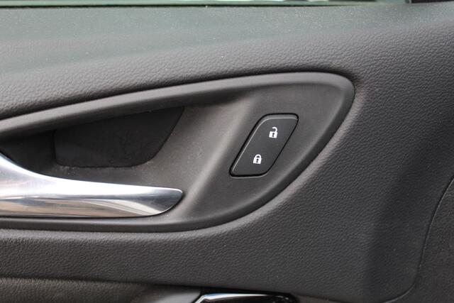 Opel ASTRA Sports Tourer 1.4 Business Executive