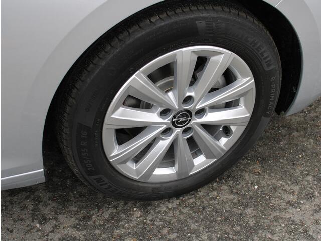 Opel ASTRA 1.2T 110 EDITION 2023 NAVI/CAMERA