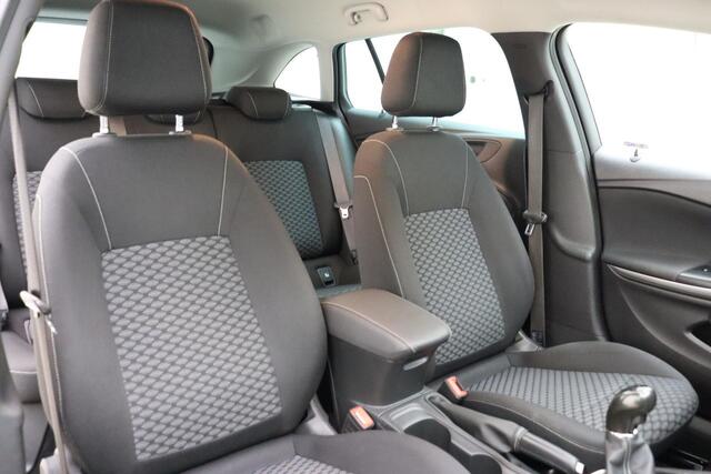 Opel ASTRA Sports Tourer 1.0 Turbo 105pk Online Edition | Navigatie | Climate control | Getint glas | Cruise control | Bluetooth | Parkeersensoren | Dakrails | DAB Radio