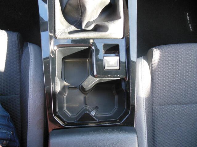 Opel ASTRA 1.2 Edition Staat in Hoogeveen