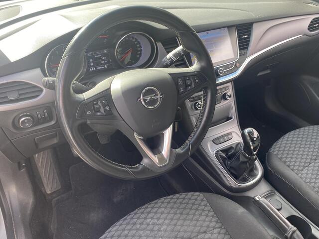 Opel ASTRA Sports Tourer 1.4 Edition 12-2016! met o.a. trekhaak, navigatie, cruise control, chroom pack, etc.