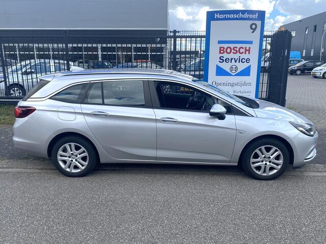 Opel ASTRA Sports Tourer 1.4 Edition 12-2016! met o.a. trekhaak, navigatie, cruise control, chroom pack, etc.