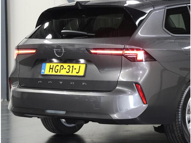 Opel ASTRA Sports Tourer 1.2 110PK Turbo Business Edition | 1ste eigenaar | AppleCarPlay/AndroidAuto | Camera | Navigatie | Stoel/Stuur verwarmd | AGR Bestuurdersstoel | Adaptive CruiseControl | Isofix | Privacy Glass |