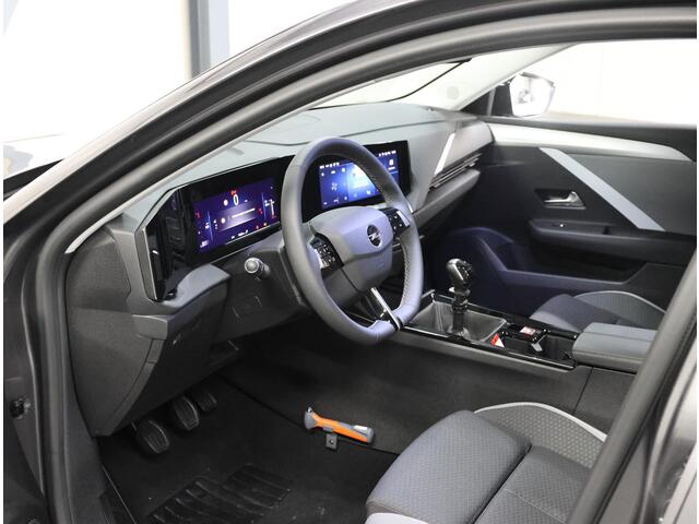 Opel ASTRA Sports Tourer 1.2 110PK Turbo Business Edition | 1ste eigenaar | AppleCarPlay/AndroidAuto | Camera | Navigatie | Stoel/Stuur verwarmd | AGR Bestuurdersstoel | Adaptive CruiseControl | Isofix | Privacy Glass |