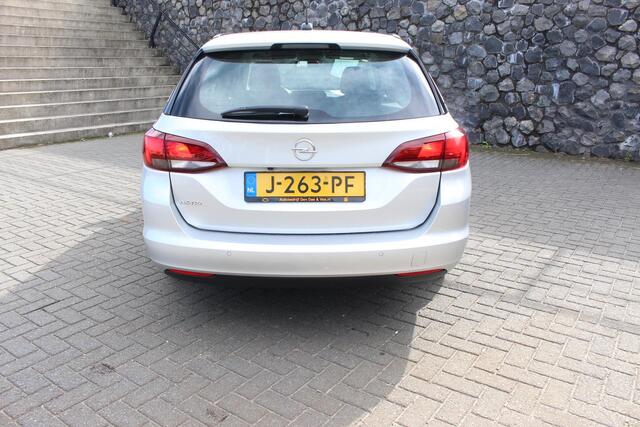 Opel ASTRA Sports Tourer 1.2 Edition 131PK , AGR stoel,carplay android, Navi, Camera, climate + cruise control,1e eigenaar.