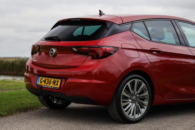 Opel ASTRA 1.2 Turbo 130 PK Launch Elegance ? Matrix-LED ? AGR ? Bose