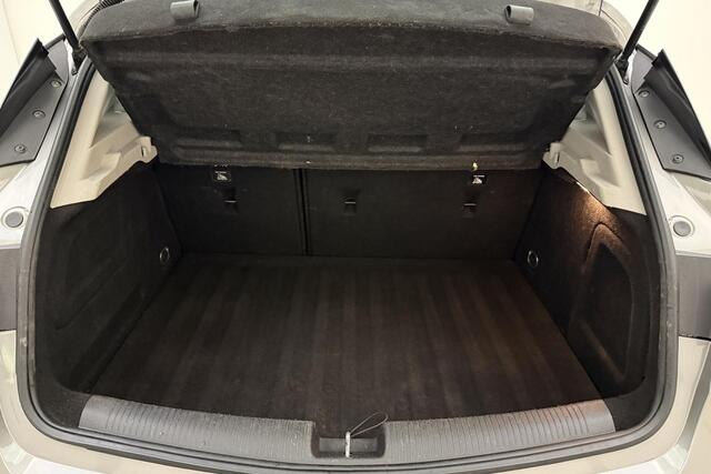 Opel ASTRA 1.4 Innovation 150pk | AGR Stoelen | Unieke Kilometerstand | Navigatie via Apple Carplay - Android Auto | Trekhaak Afneembaar | KeyLess Entry en Start | 17" Lichtmetalen Velgen
