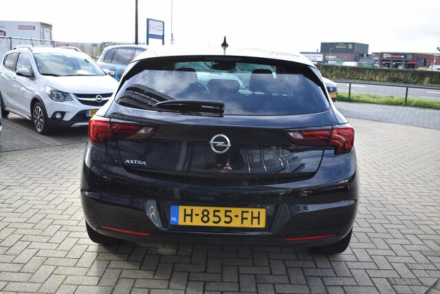 Opel ASTRA 1.2 Edition NAVI / CAMERA / Stoel,stuur en voorruitverwarming