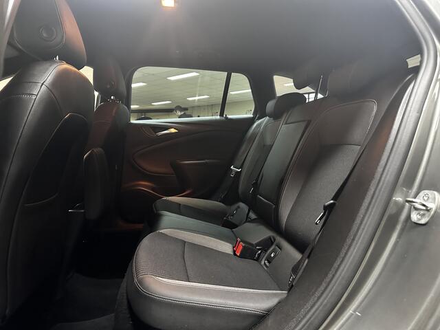 Opel ASTRA Sports Tourer 1.2 Elegance/ Trekhaak!/ LED Koplampen/ Virtual Cockpit/ Dodehoekdetectie/ Camera/ Zwarte Hemel/ Grootlichtass./ Keyless/ DAB+/ Apple+Android/ Clima/ Navi/ Cruise/ Bluetooth/ Multi.LEDER.Stuur/ Elek.Pakket