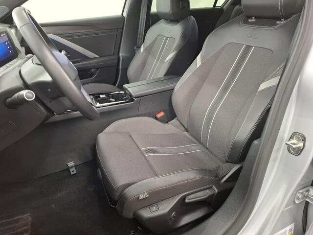 Opel ASTRA 1.2 Turbo 130pk GS / Camera / Stoel- en stuurverwarming / Adaptive Cruise / Head-up-display