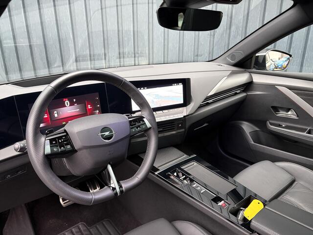 Opel ASTRA Sports Tourer 1.2 Turbo Ultimate | Panodak | Stoelgeheugen | Leder | Prijs Rijklaar!!