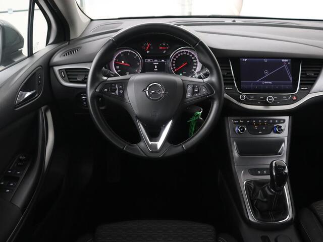 Opel ASTRA 1.6 CDTI Online Edition | Trekhaak | Carplay | Navigatie | Climate control | Comfortstoelen | 18'' | Parkeerhulp | Cruise control | Bluetooth