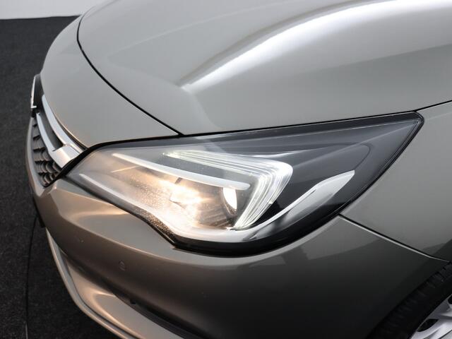 Opel ASTRA Sports Tourer 1.4 Online Edition 150 pk trekhaak airco navi sterke 1.4 motorvvor nog vele km plezier