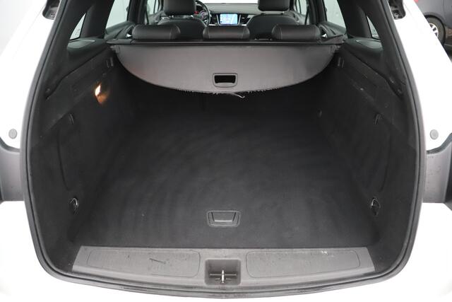 Opel ASTRA Sports Tourer 1.0 Turbo Business Executive 105PK Trekhaak 16 inch LMV Navigatie Carplay Android Bluetooth Airco Cruise Control Rijstrooksensor Parkeersensor