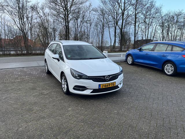 Opel ASTRA Sports Tourer 1.4 Edition AUTOMAAT CAMERA CLIMA NAVI