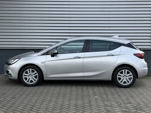 Opel ASTRA Innovation+ 1.0 Turbo 105pk | LED MATRIX | AGR-STOELEN | KEYLESS | APPLE CARPLAY / ANDROID AUTO | ZOMER EN WINTER SET | CAMERA | NAVI | ISOFIX |