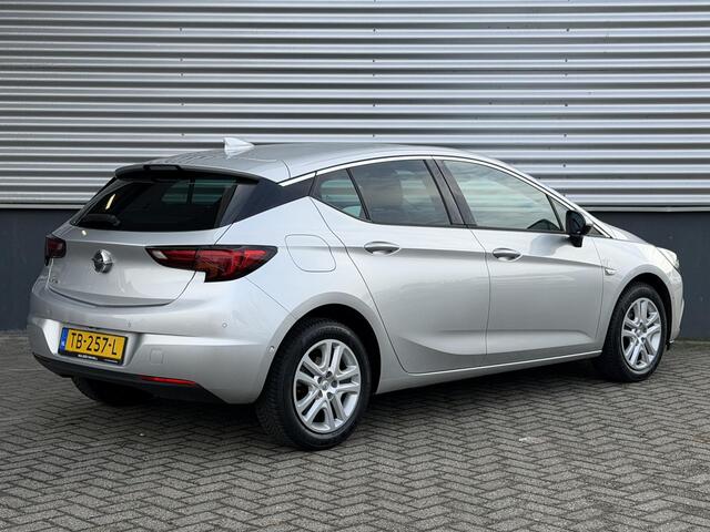 Opel ASTRA Innovation+ 1.0 Turbo 105pk | LED MATRIX | AGR-STOELEN | KEYLESS | APPLE CARPLAY / ANDROID AUTO | ZOMER EN WINTER SET | CAMERA | NAVI | ISOFIX |