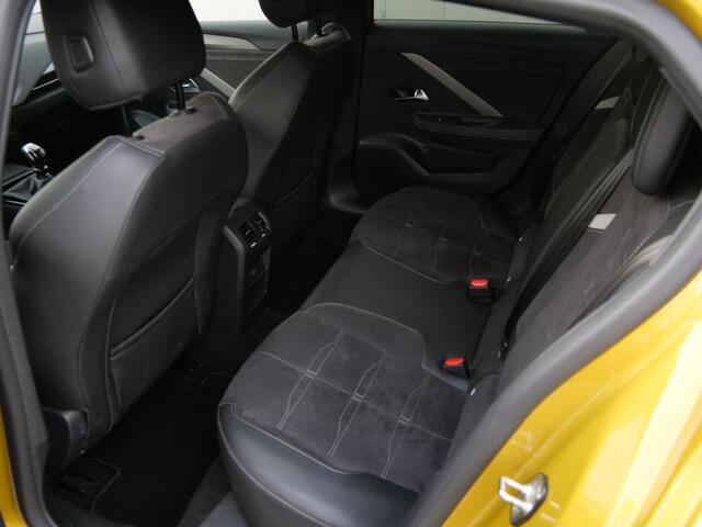 Opel ASTRA 1.2 Turbo 130 Pk Ultimate Camera's / DAB / Apple Carplay / Keyless