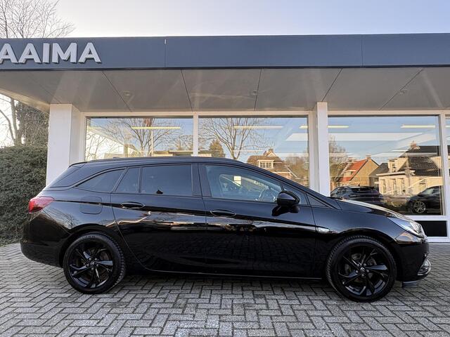 Opel ASTRA Sports Tourer 1.0 Black Edition | Trekhaak | Parkeersensoren voor + achter | Apple Carplay/Android Auto | Lichtmetalen velgen | Privacy Glass